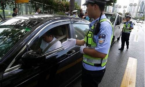 自己买二手车怎么验车,自己买二手车交警查吗吗